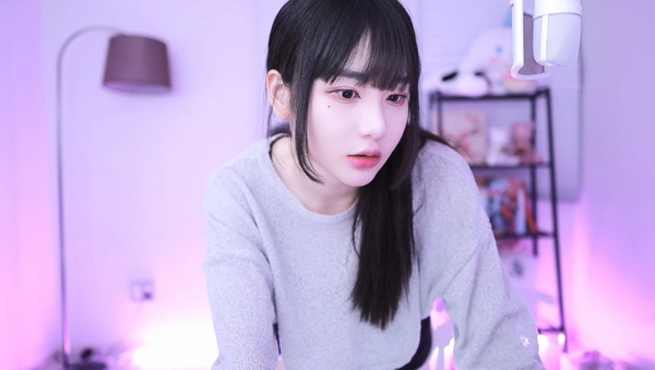 ysl千人千色t9t9t9t9t9mba