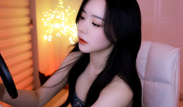 小洞需要大肉肠澳门