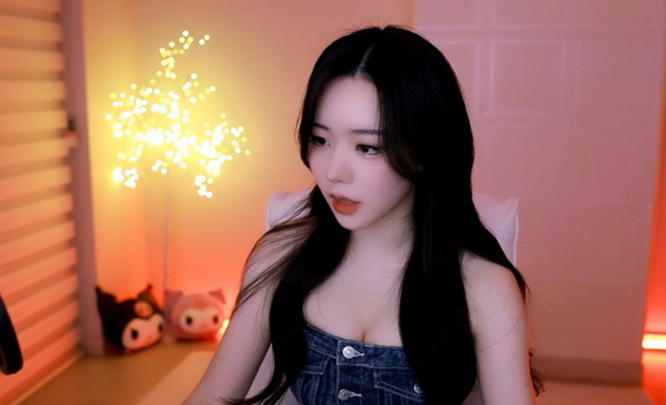 可不可以干湿你现场播放