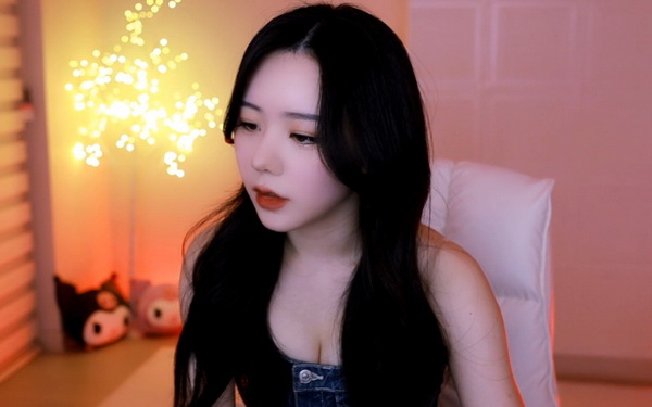 草莓樱桃色多多绿巨人秋葵