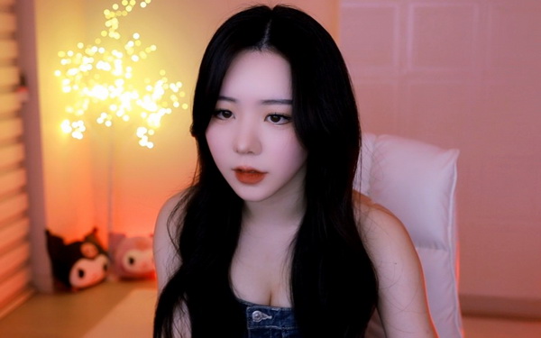 一卡二卡三卡视频