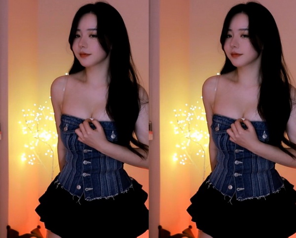 游泳馆里的两个教练孟月月