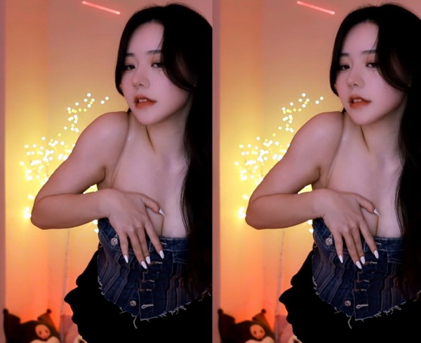 她开始慢迎迎合领导