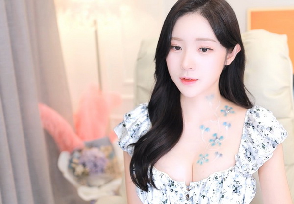 欧美又大又硬又粗BBBBB