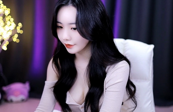 女式开襟睡衣舞蹈