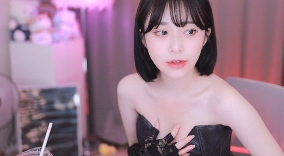 男朋友吃小头头播视频