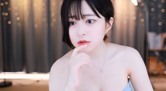 天美麻花星空免费观看乡村版
