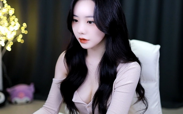 香蕉水蜜桃茄子成毛视频