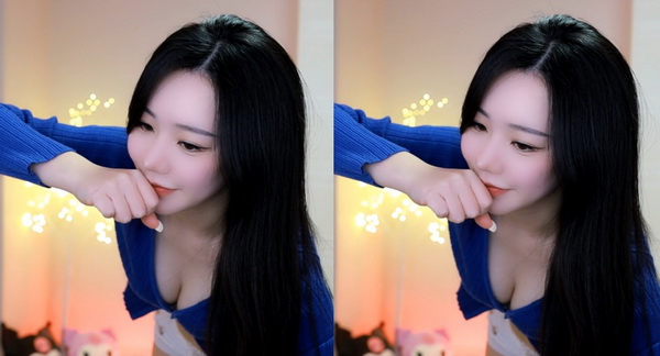 老师黑色双开真丝旗袍的寓意