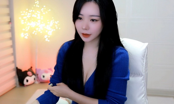 开火箭拔萝卜在床上哼哼叽叽