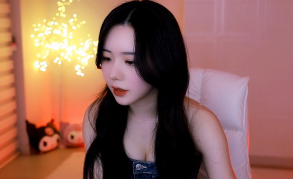 开火箭拔萝卜在床上哼哼叽叽