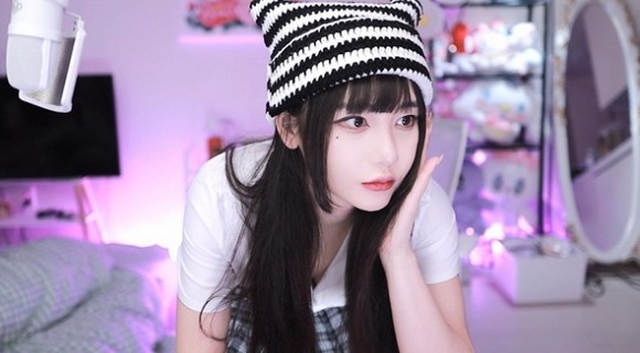 你晚上弄了好几个小雨伞是什么歌