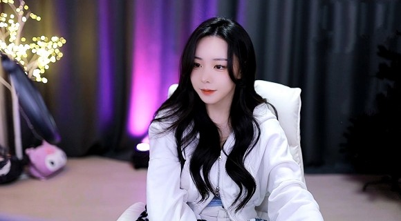 女生呵啊呵啊呵啊叫什么歌