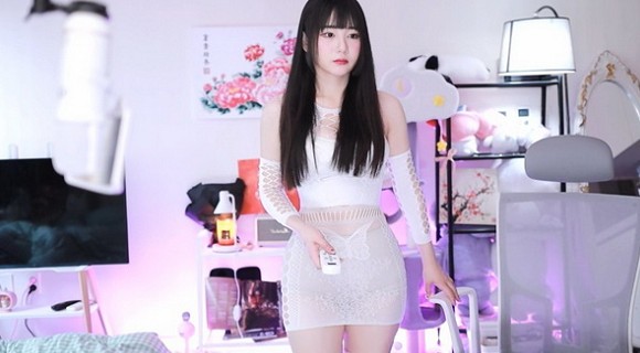 红桃视频网站观看免费网页