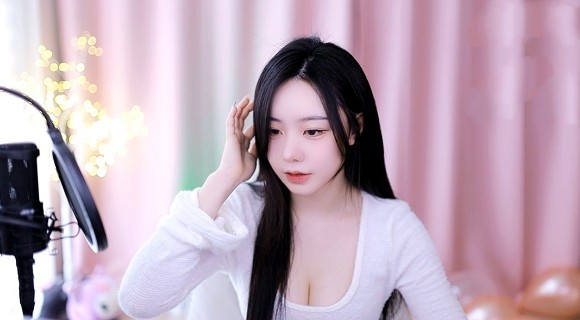 满18点此转入2O2