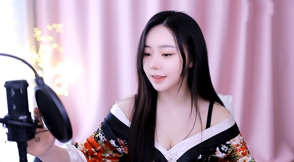 XXX娇小XXX日本爽XXX