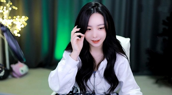 午夜刺激www.免费看啦啦啦啦