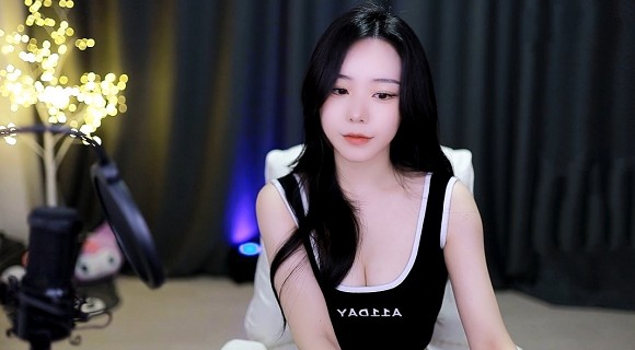 暴躁老阿姨csgo剧情解析