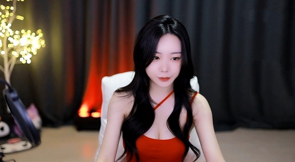 老师掀起裙子让我把j放进去视频