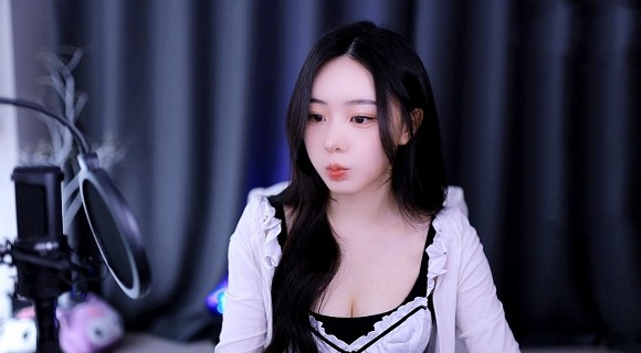 九一丨PORNY丨自拍