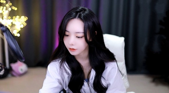 男和女一起愁愁愁很痛