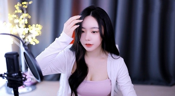 十八岁以上准备卫生纸转入