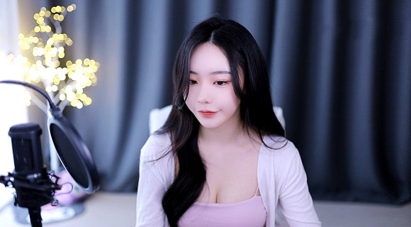 扣扣天美果冻制片厂