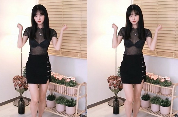 姬小满张嘴流眼泪图片高清
