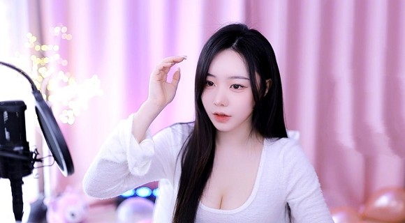 已满十八岁记得带纸
