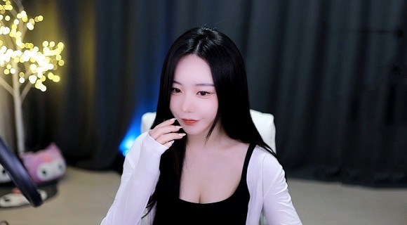无码精品一区二区三区四区