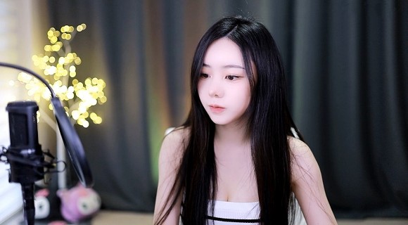 暗黑吃瓜免费入口