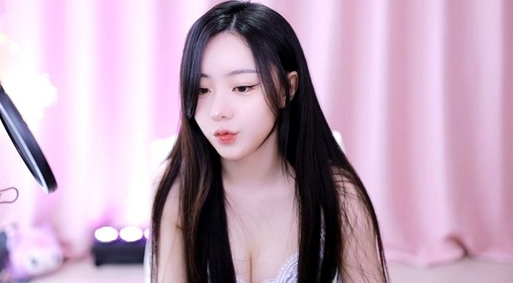 日本娇小10?15XXX