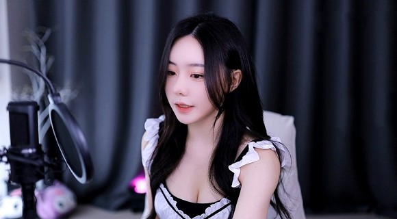 国产精品秘 一区二区三区