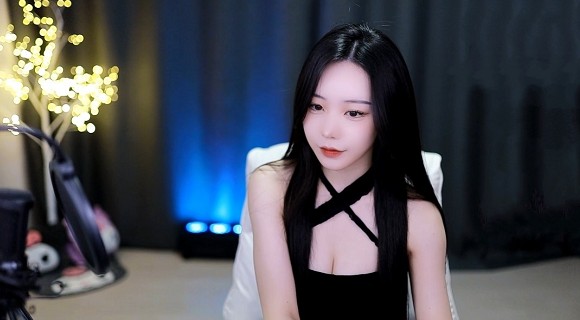 免费CSGO暴躁少女