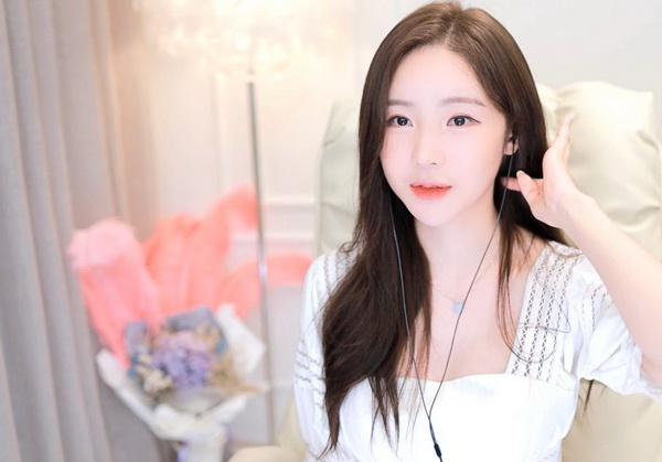 少女哔哩哔哩免费观看视频