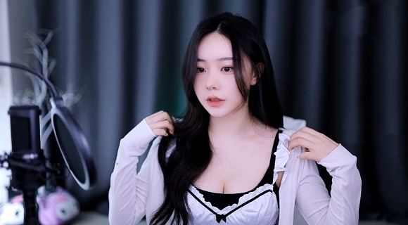 男生女生在一起嗟嗟嗟不盖被子
