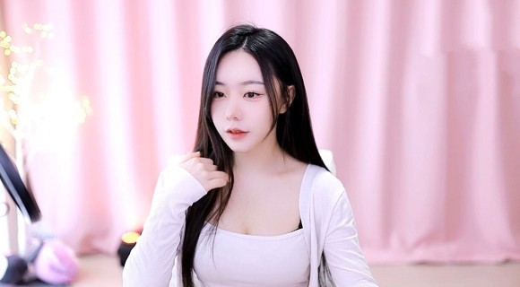 精品卡一卡三卡四卡禁区