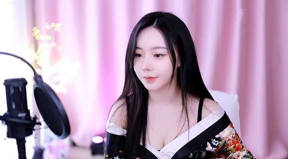 娇小videos日本HD暴力