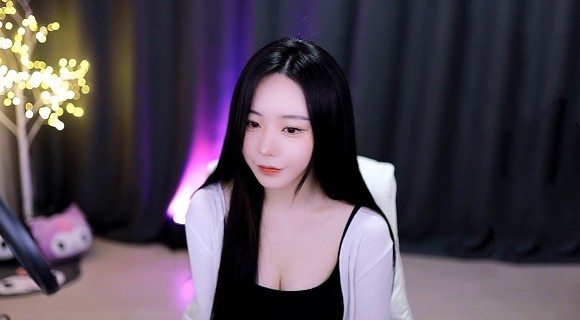 用你的大括号顶我的小括号