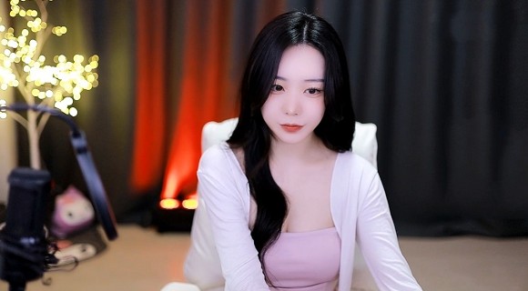 打扑克男生女生更多软件